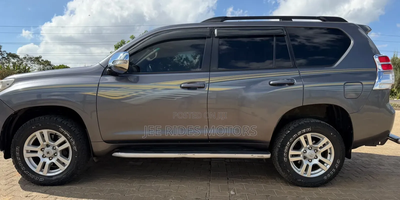 Toyota Land Cruiser Prado 2010 Gray