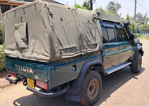 Toyota Land Cruiser 79 Series 2014 Green