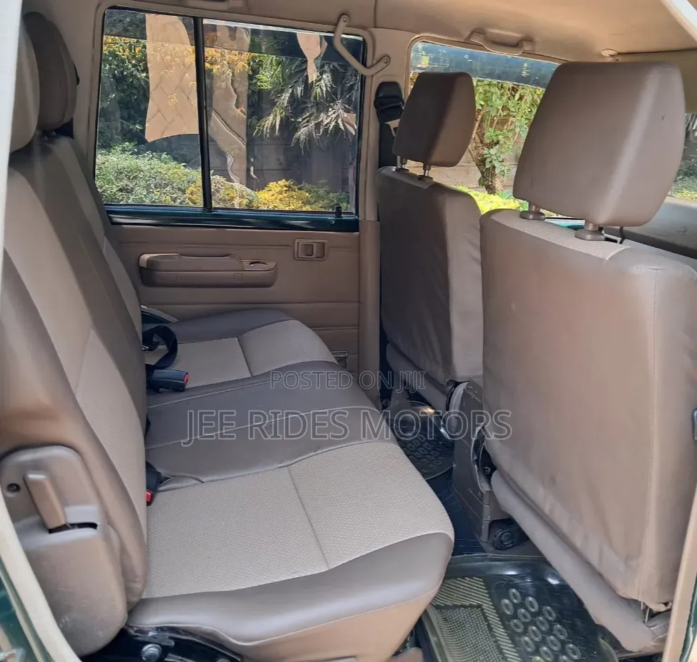 Toyota Land Cruiser 79 Series 2014 Green