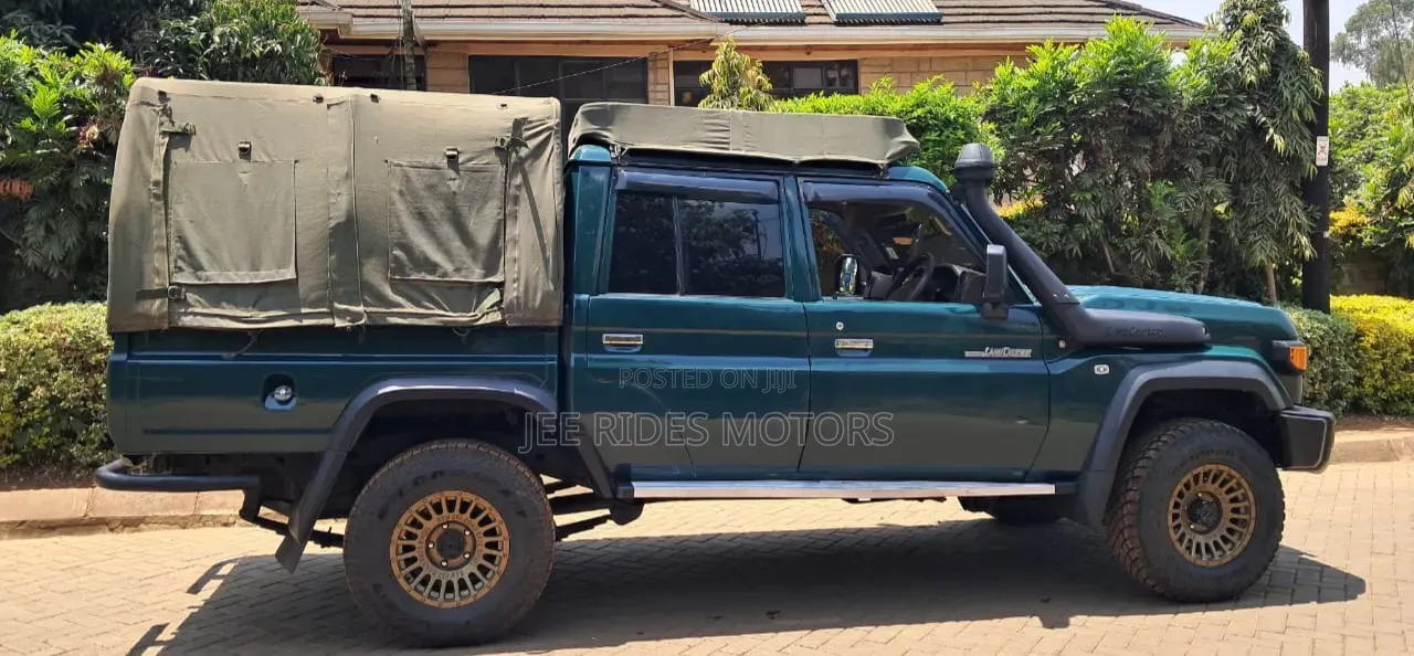 Toyota Land Cruiser 79 Series 2014 Green