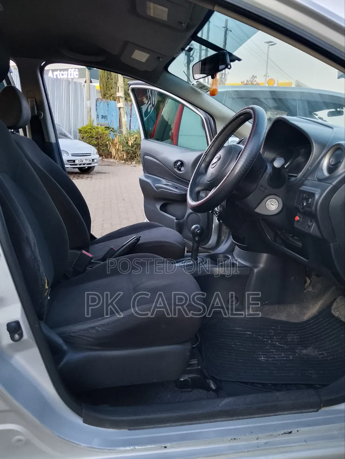 Nissan Note 2012 Silver