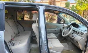 Toyota Raum 2008 Silver