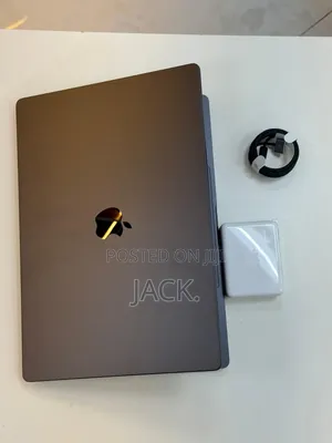 Laptop Apple MacBook Pro 2023 M3 Pro 18GB Apple M3 Pro SSD 512GB
