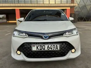 Toyota Corolla Fielder 1.5 Hybrid FWD 2017 White