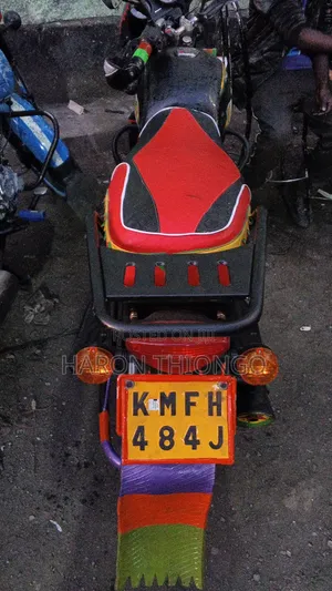 Bajaj Boxer 150 UG 2025 Black