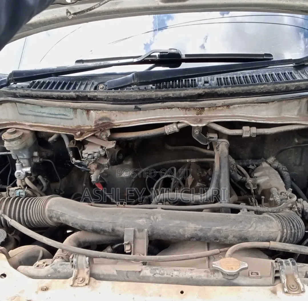 Toyota Noah 2006 Silver