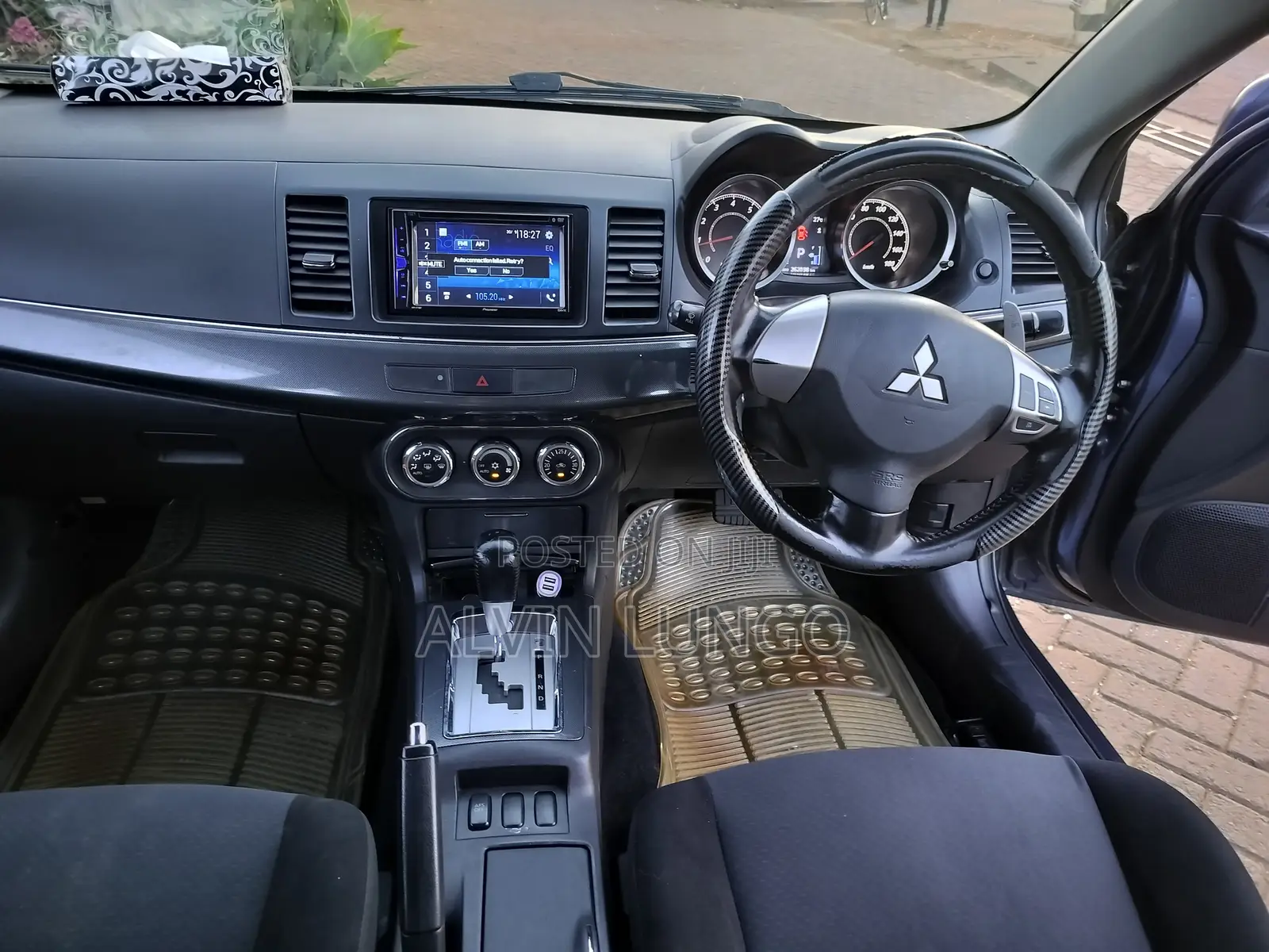 Mitsubishi Galant 2010 Blue