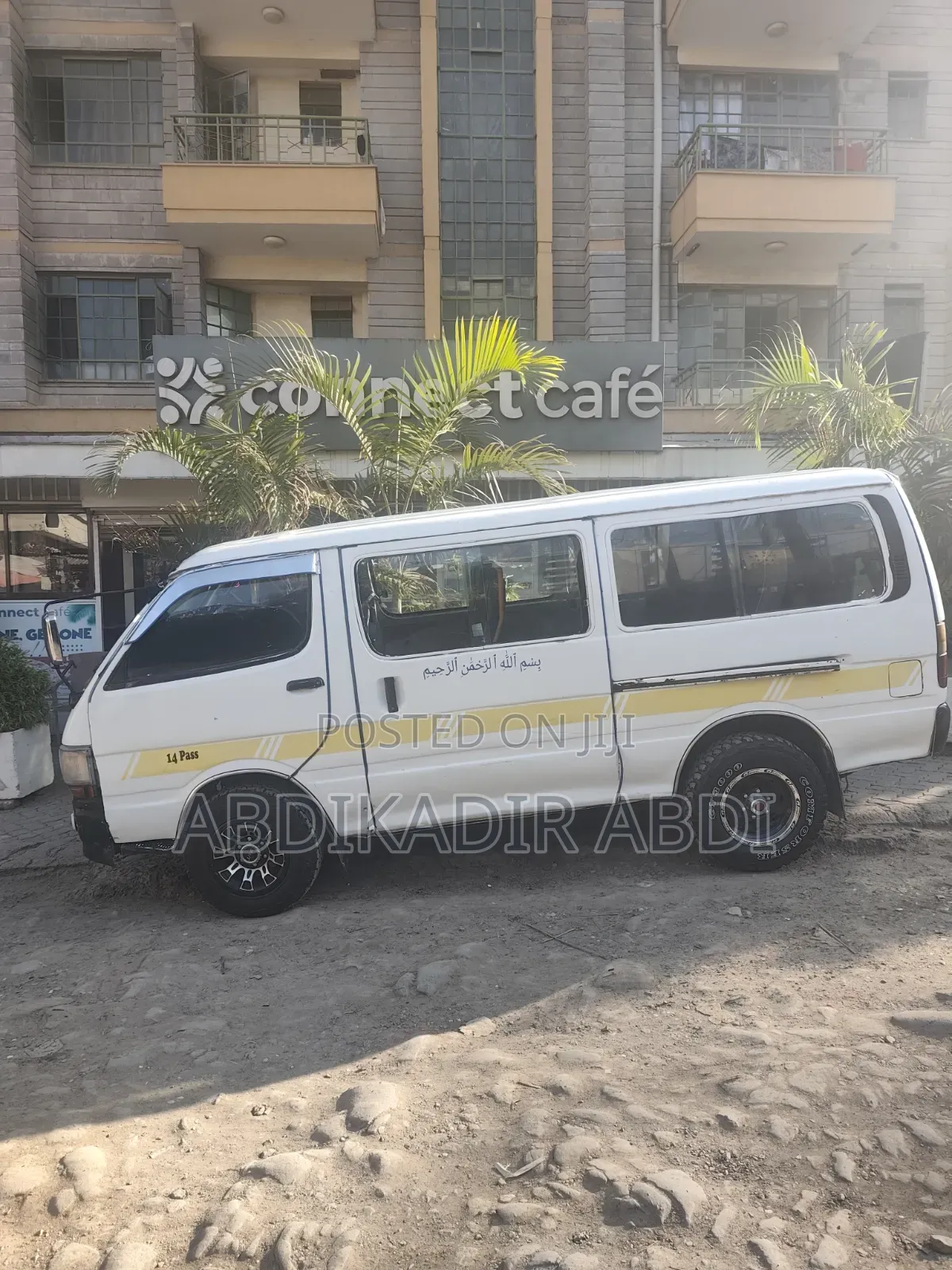 Toyota HiAce 2002 White
