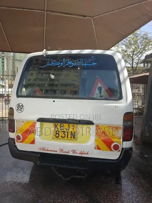 Toyota HiAce 2002 White