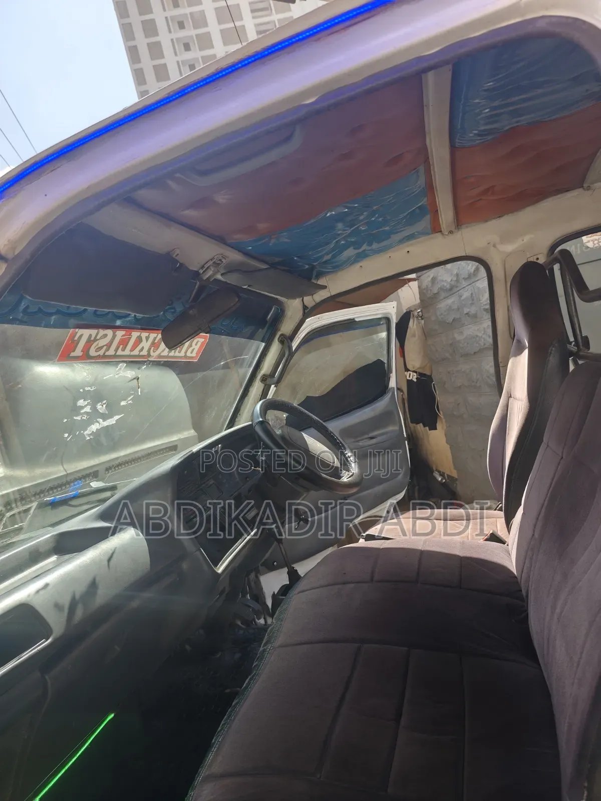 Toyota HiAce 2002 White