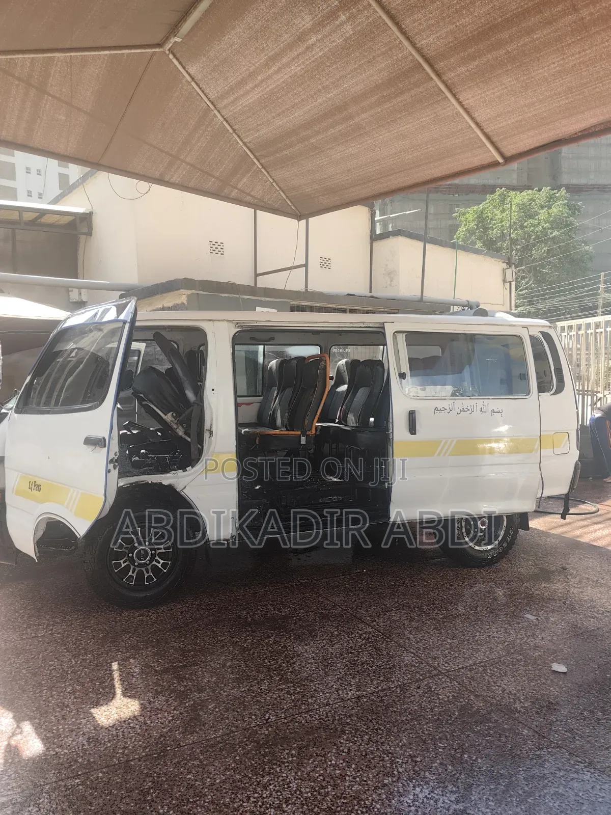 Toyota HiAce 2002 White