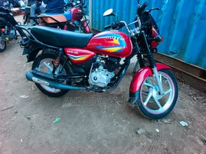 Bajaj Boxer 125 2025 Red