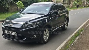 Toyota Harrier 2.0 4WD 2017 Black