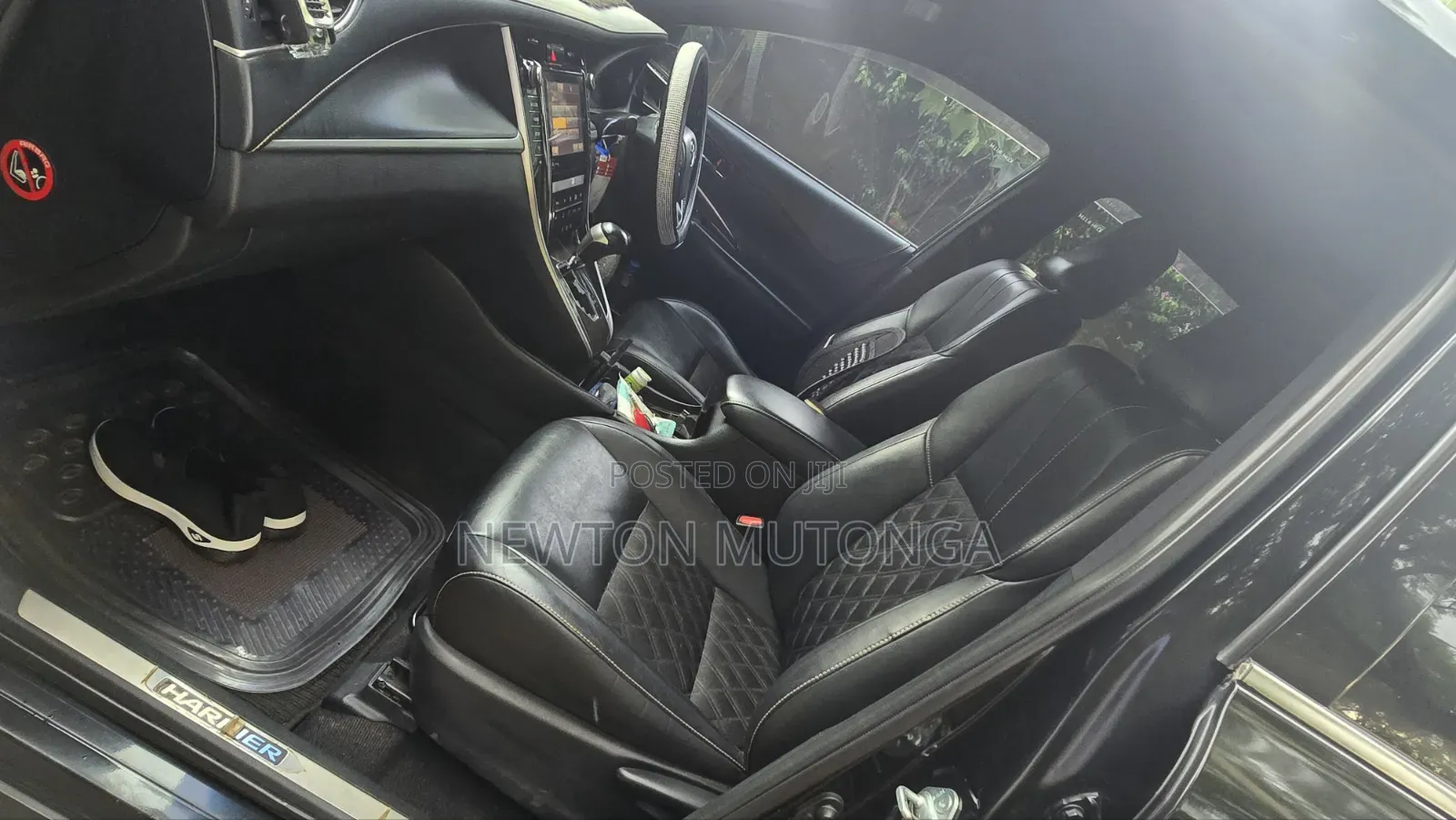 Toyota Harrier 2.0 4WD 2017 Black
