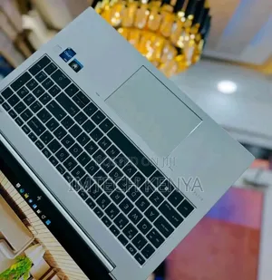 Laptop HP EliteBook 830 G9 16GB Intel Core i5 SSD 256GB
