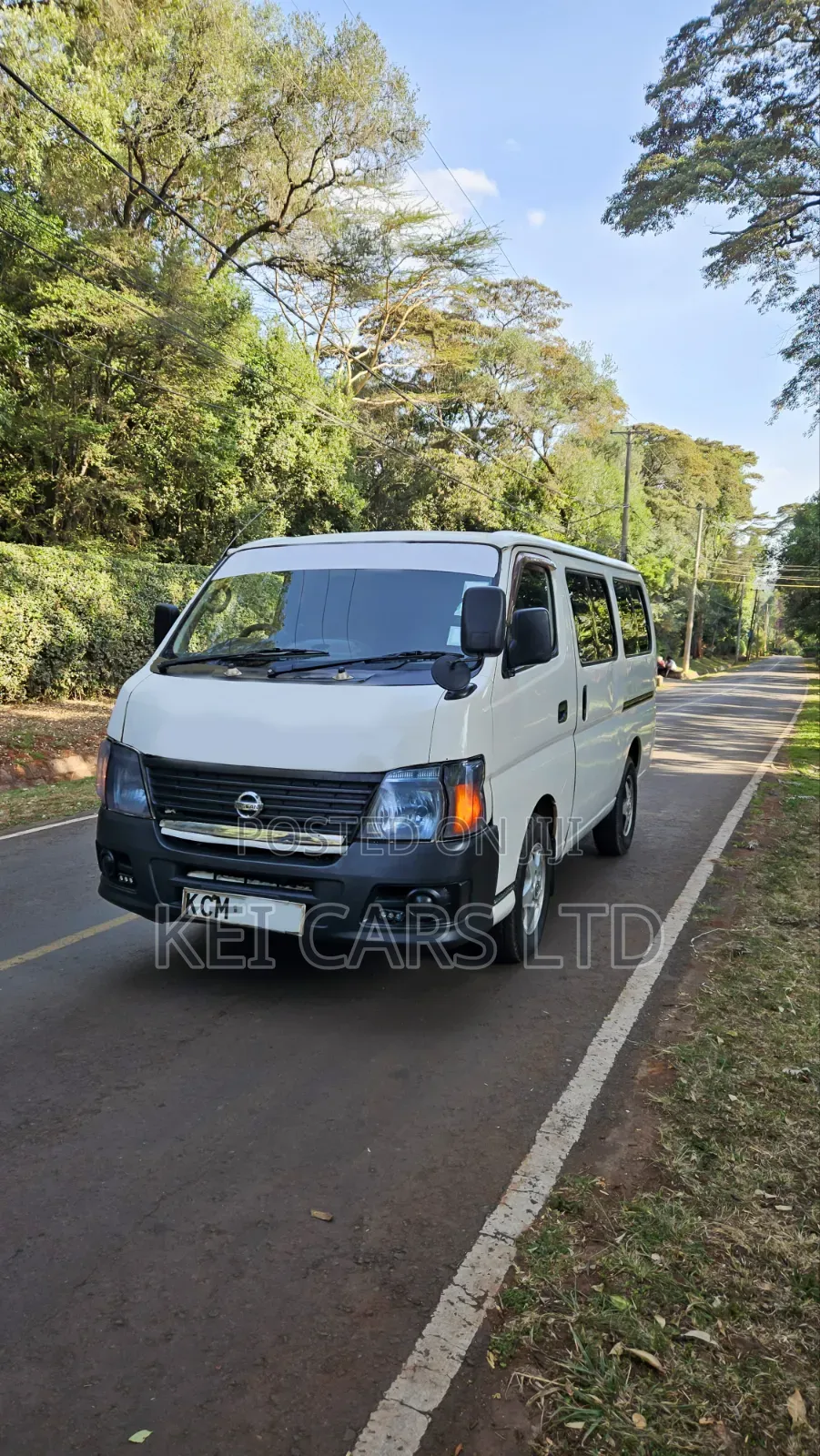 Nissan Caravan (Urvan) 2011 White