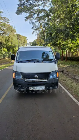 Nissan Caravan (Urvan) 2011 White