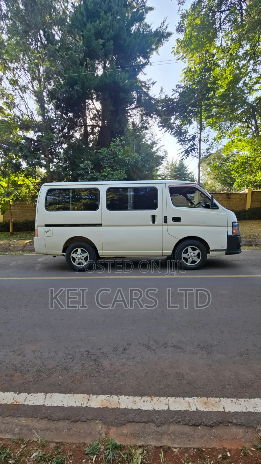 Nissan Caravan (Urvan) 2011 White
