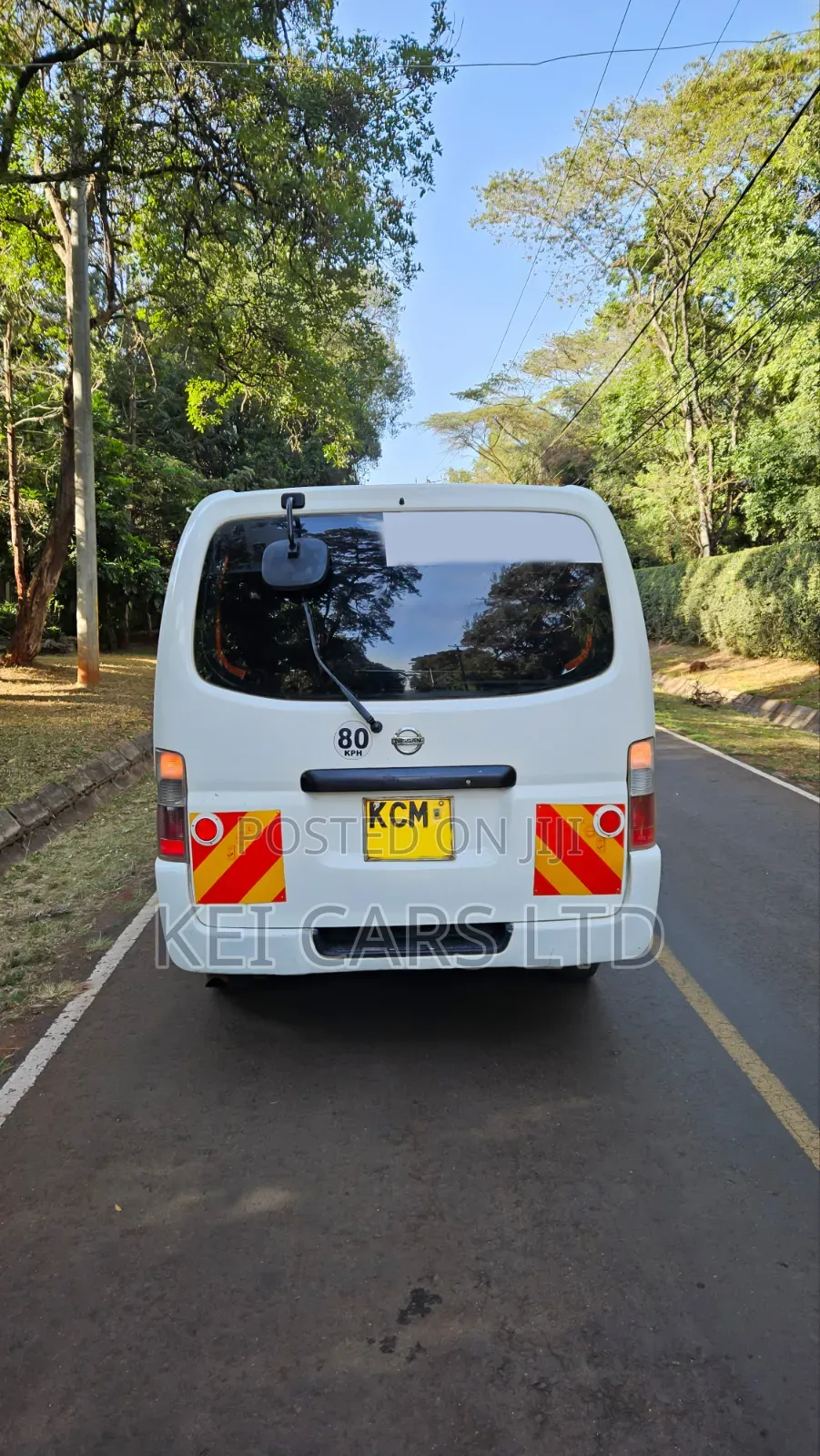 Nissan Caravan (Urvan) 2011 White