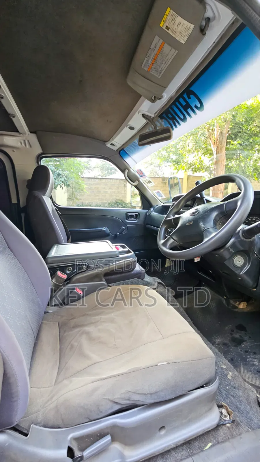 Nissan Caravan (Urvan) 2011 White