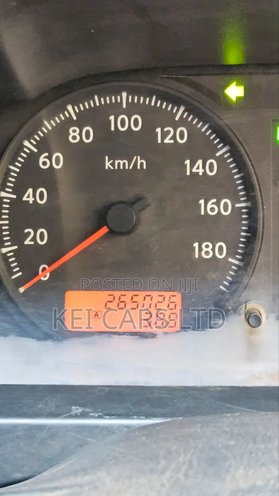 Nissan Caravan (Urvan) 2011 White