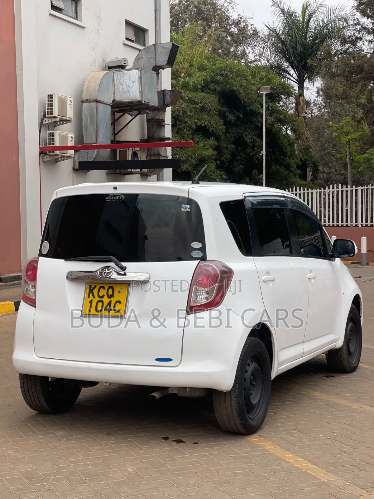 Toyota Ractis 2011 White