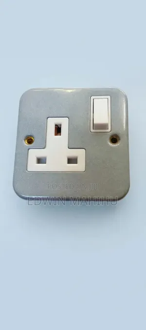 Metallic Single Socket