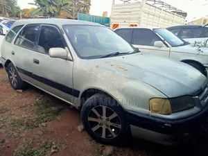 Toyota Carib 2001 Silver