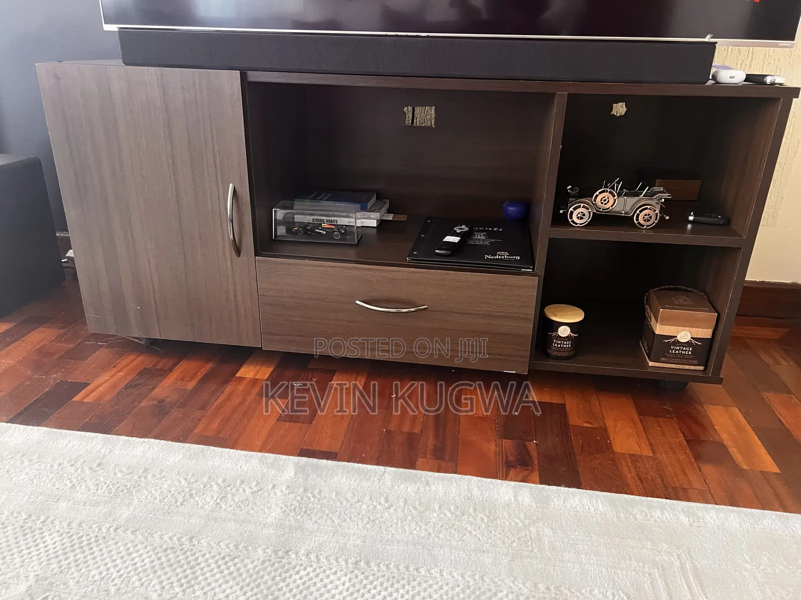 Dark Brown TV Console – 137cm | 5 Compartments | 65" TV