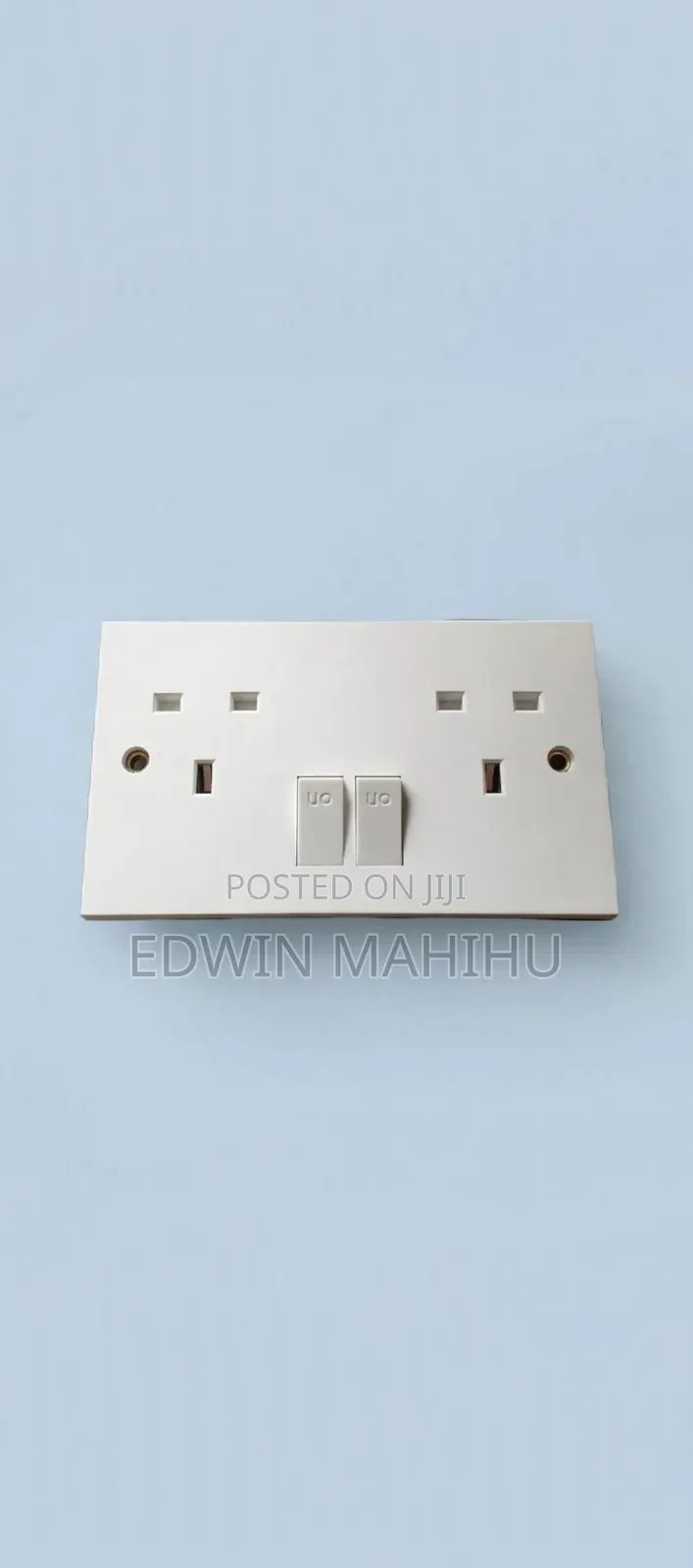 Twin Socket