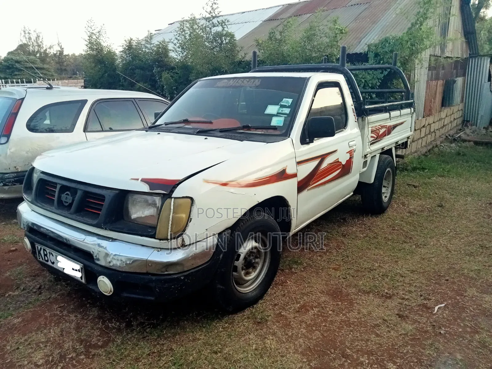 Nissan Hardbody 2004 White