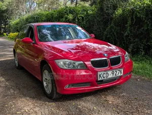 BMW 320i 2008 Red