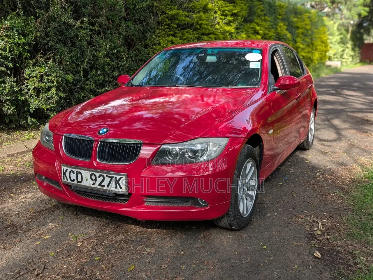 BMW 320i 2008 Red
