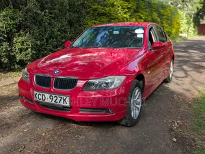 BMW 320i 2008 Red