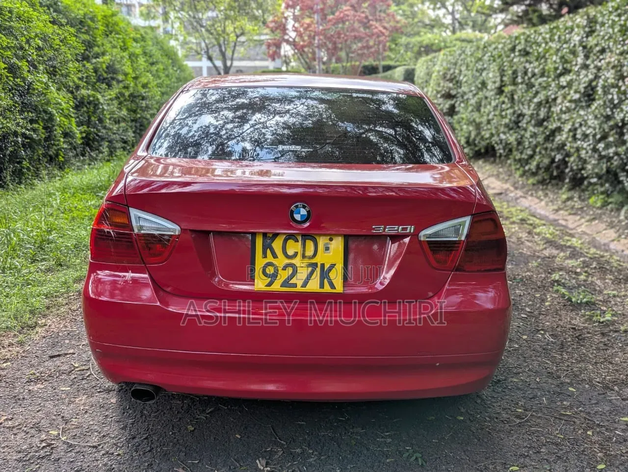 BMW 320i 2008 Red