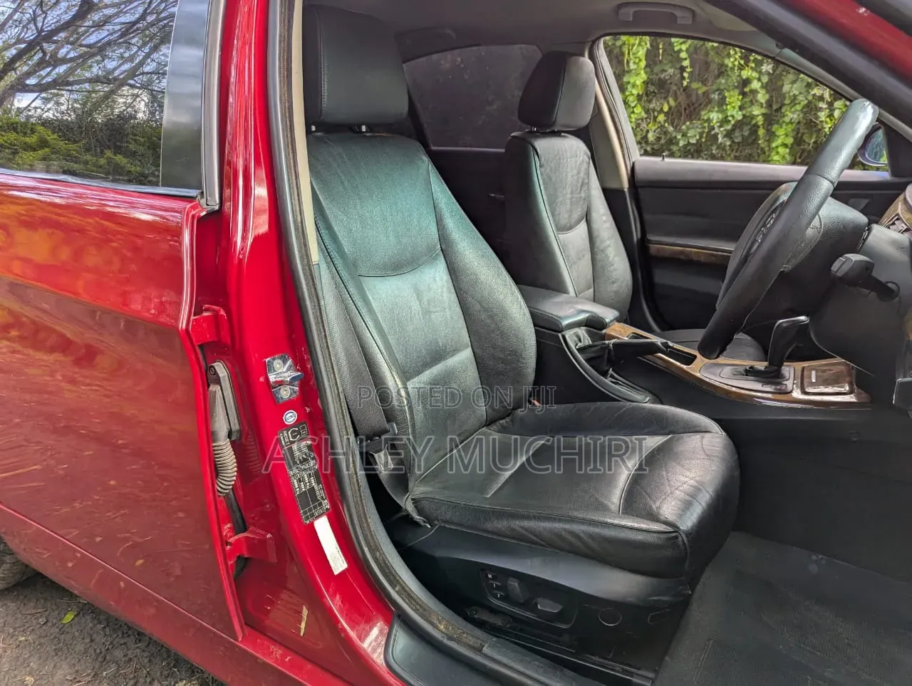 BMW 320i 2008 Red