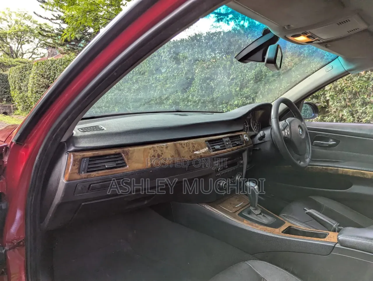 BMW 320i 2008 Red