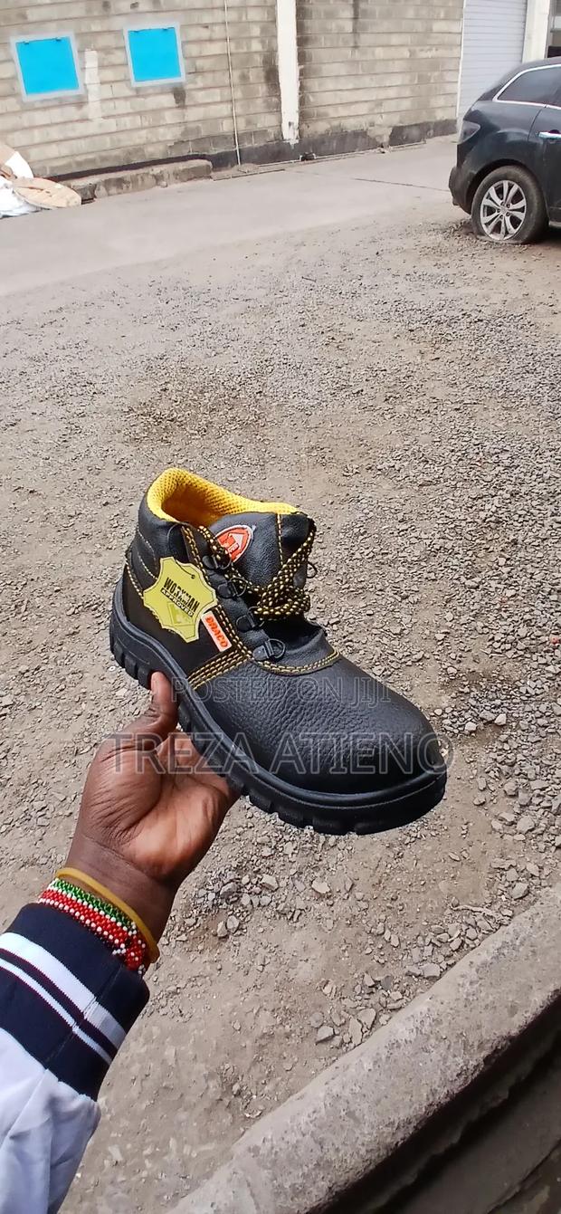 Safety Boots - main view