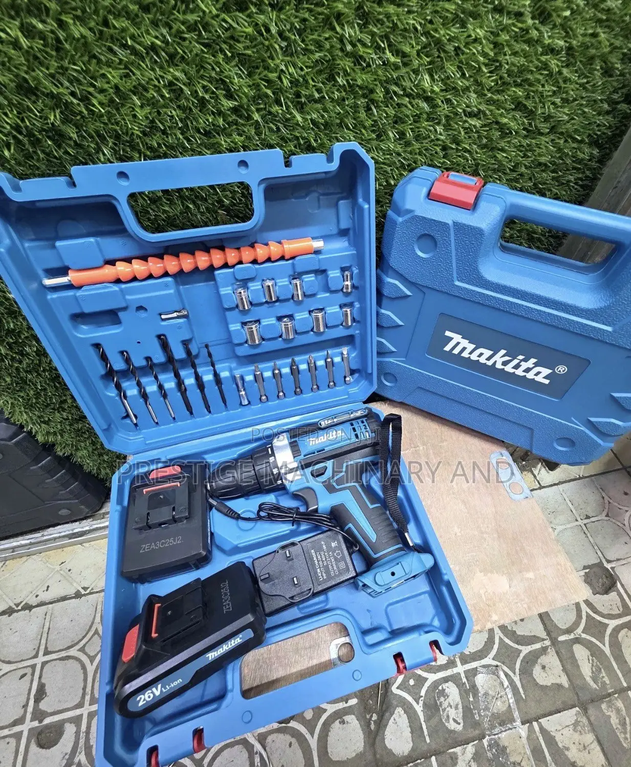 Bosch Cordless Drill Set/ Rechargeable Makita Drill