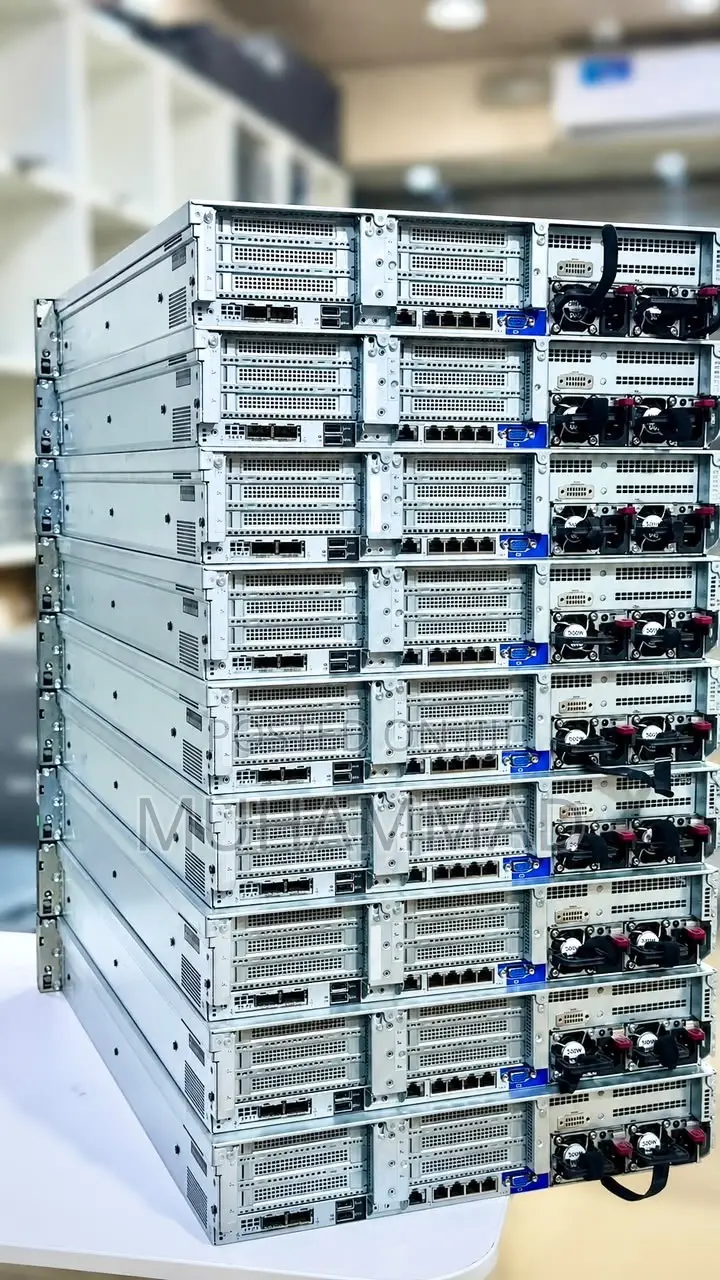Server HP ProLiant DL360 Gen10 64GB Intel Xeon HDD+SSD 512GB