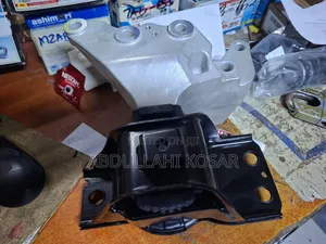 Nissan Serena Engine Mounting