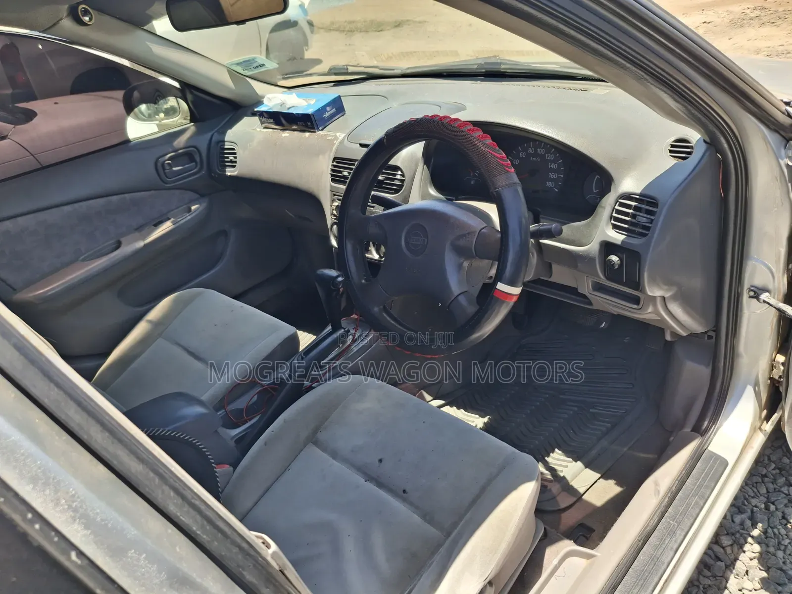 Nissan Sunny 2002 Silver