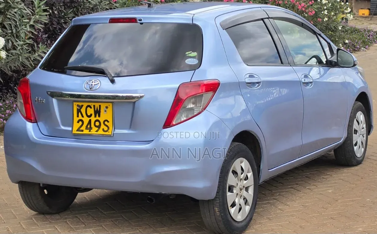 Toyota Vitz 2013 Blue