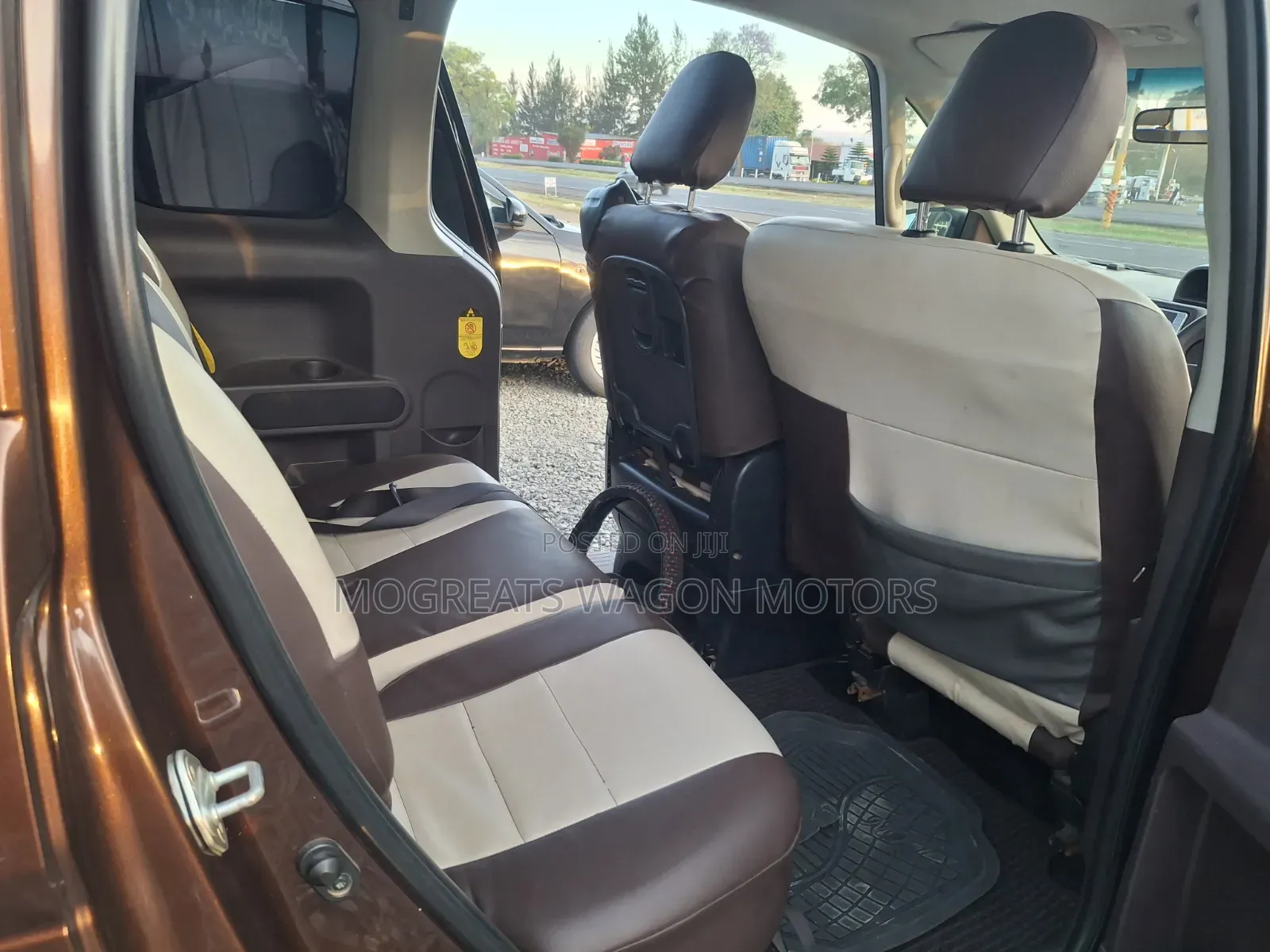 Toyota Spade 2013 Brown