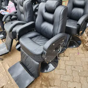 Kinyozi Chair