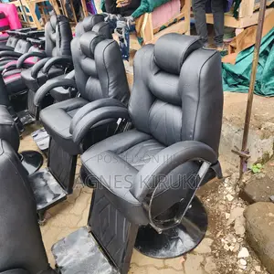 Kinyozi Chair
