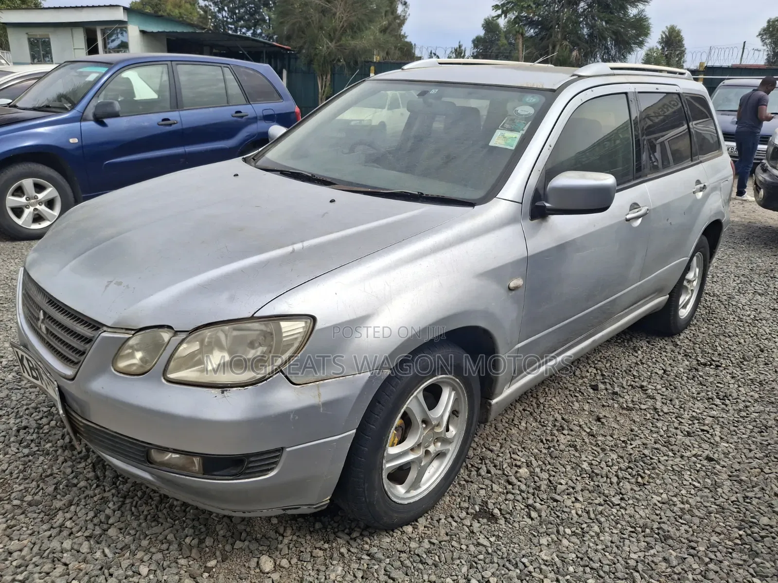 Mitsubishi Airtrek 2003 Silver
