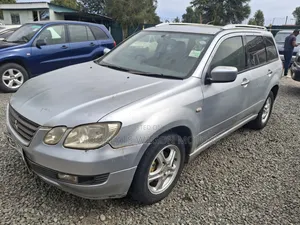 Mitsubishi Airtrek 2003 Silver