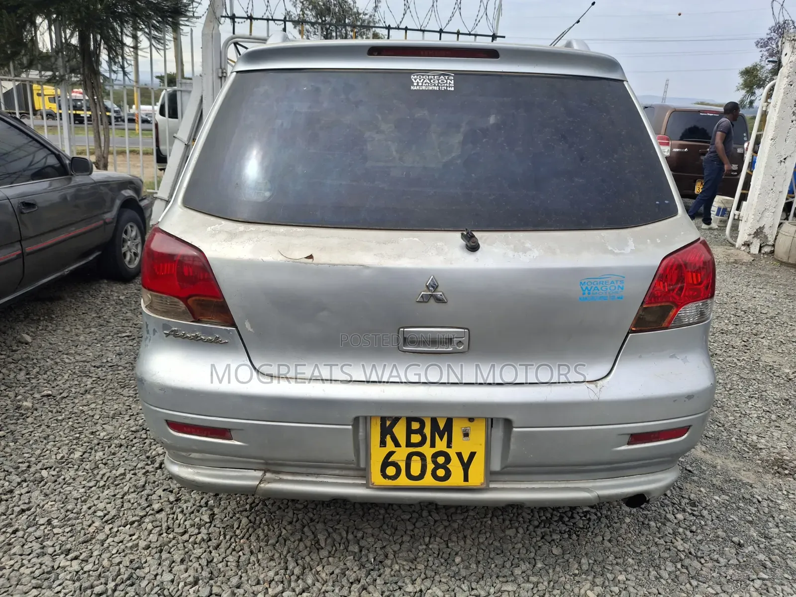 Mitsubishi Airtrek 2003 Silver