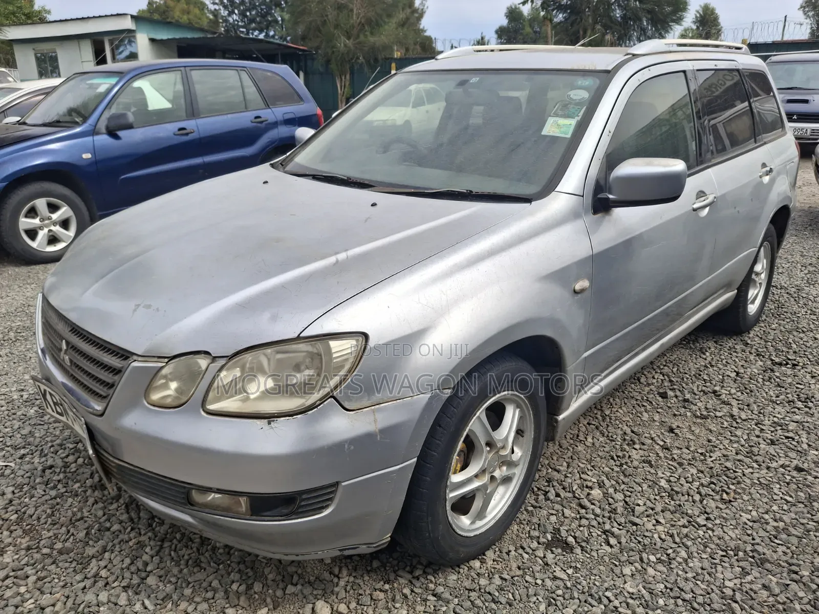 Mitsubishi Airtrek 2003 Silver